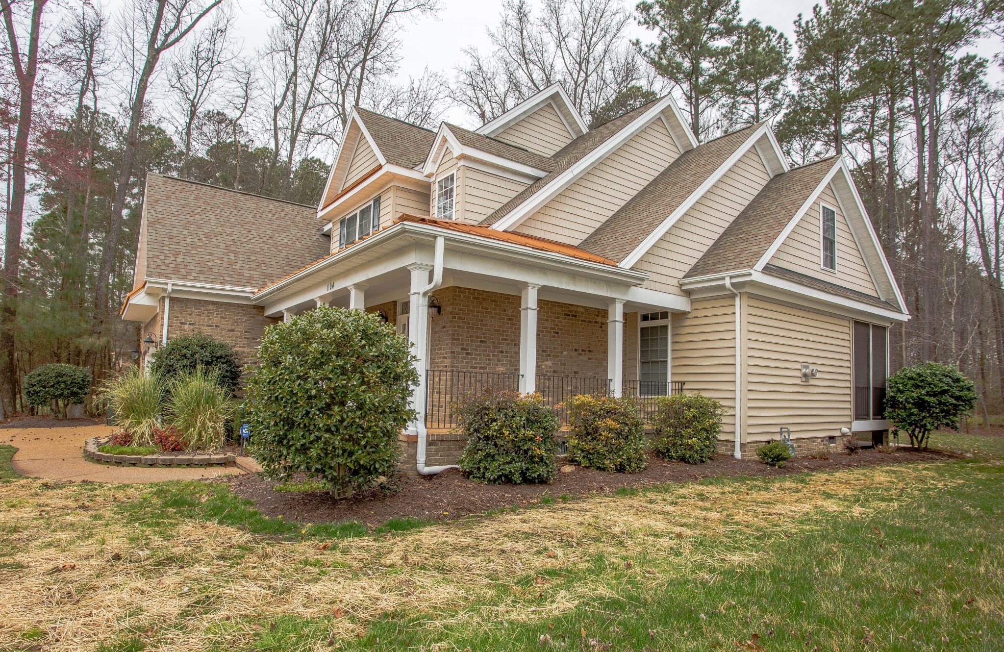casa en J & R Custom Builders LLC por J & R Custom Builders LLC