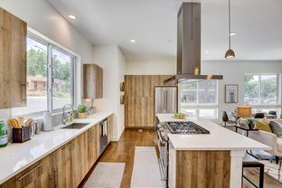1850 Ford por Dirc Homes LLC en Denver Colorado