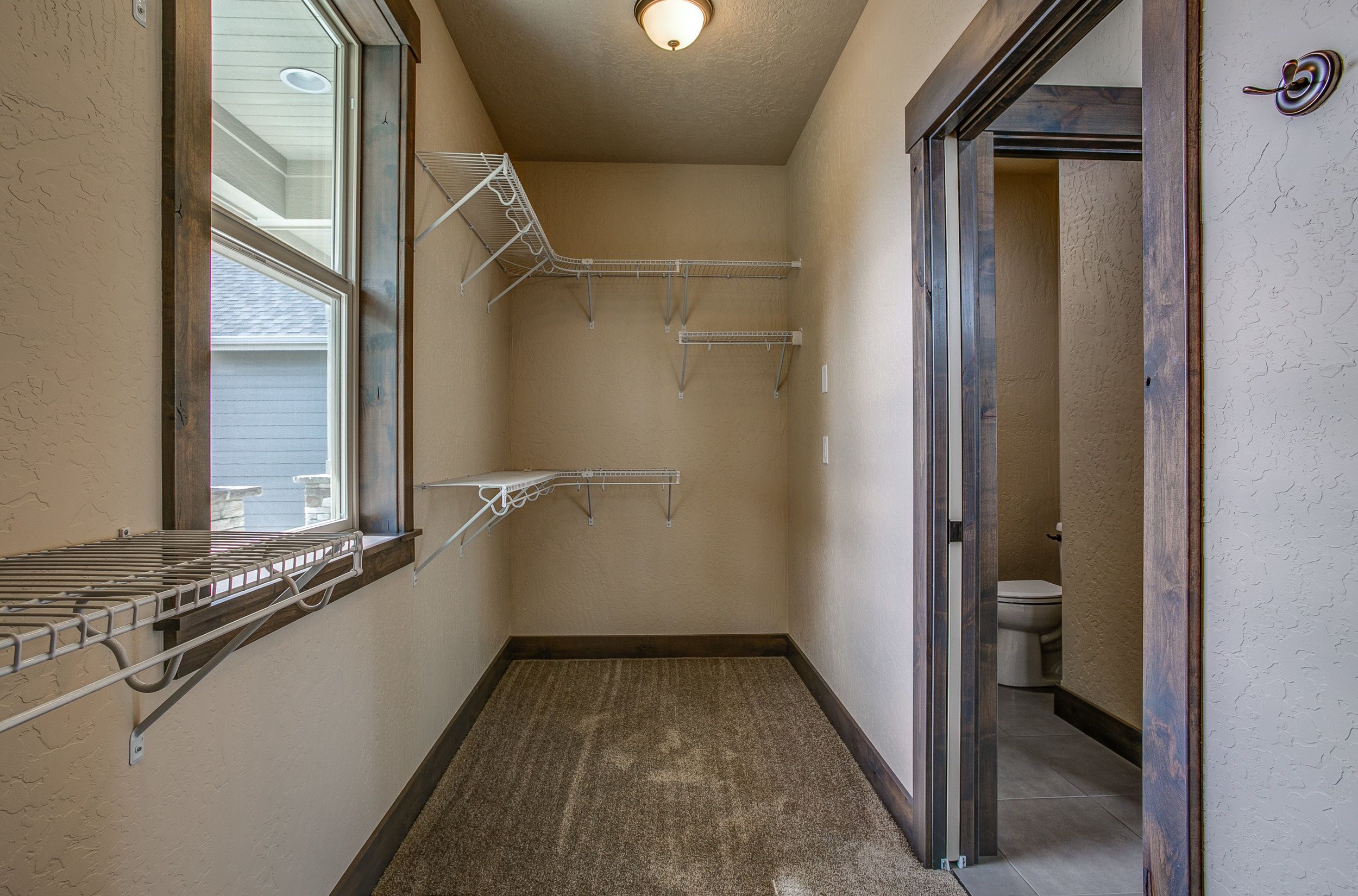 casa en AXIOM Homes, Inc. por AXIOM Homes, Inc.