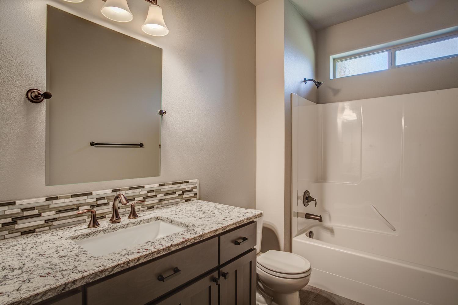 casa en AXIOM Homes, Inc. por AXIOM Homes, Inc.