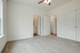 Caliber Homebuilder Inc por Caliber Homebuilder. en Washington Virginia