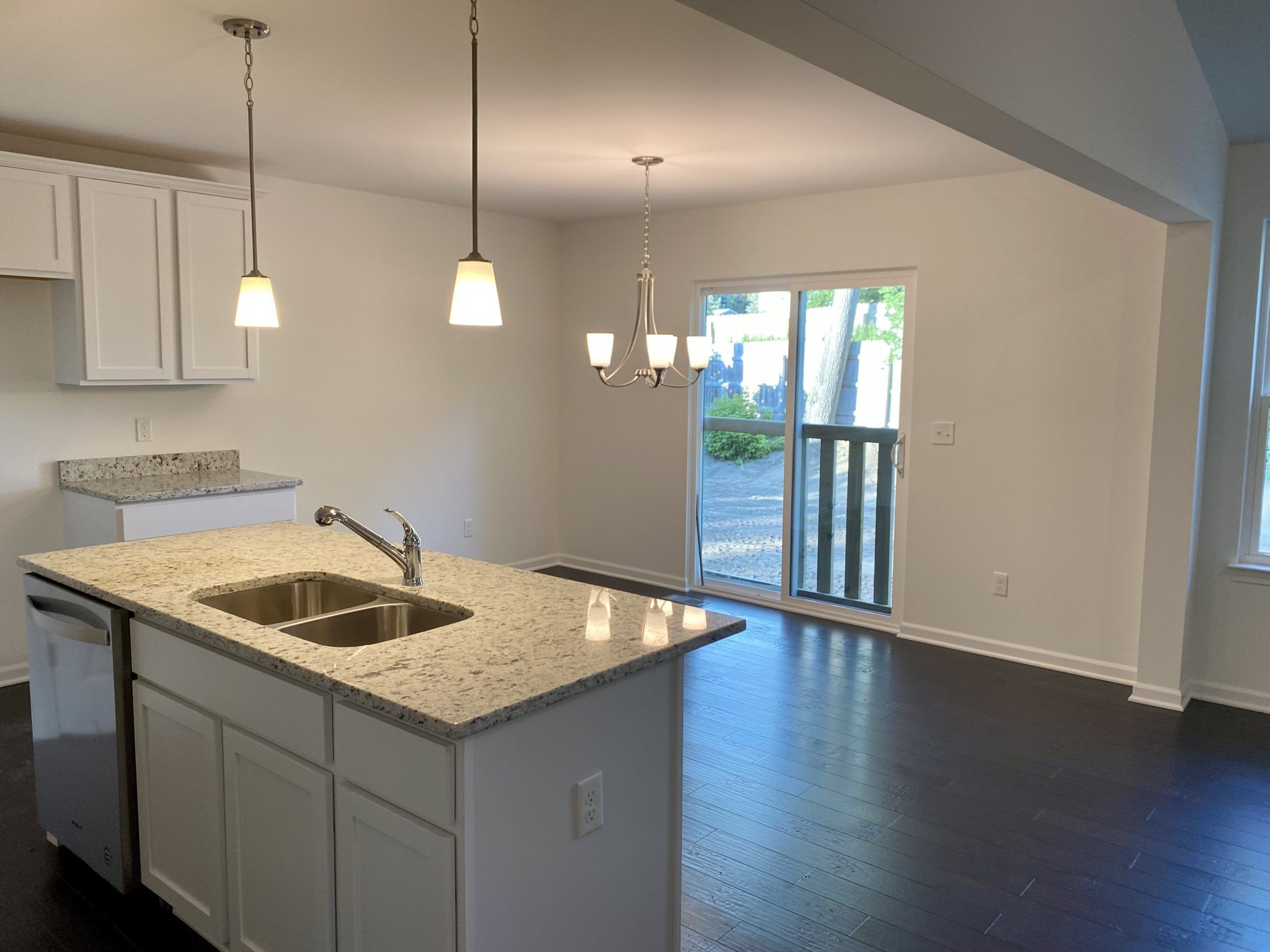 casa en Kensington Family Homes por Kensington Family Homes