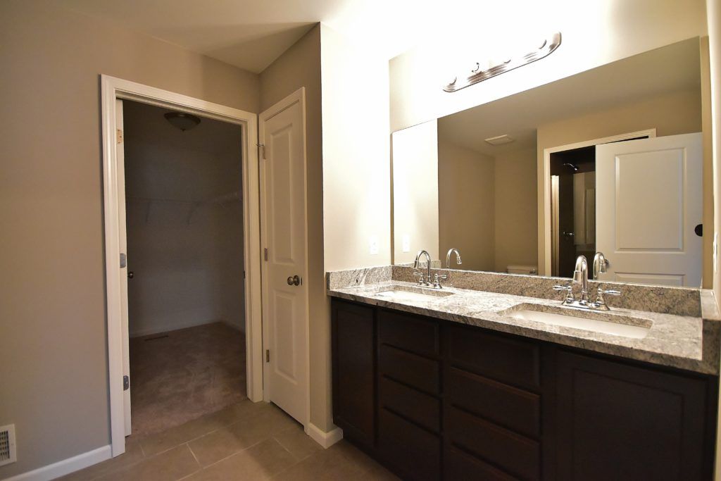 casa en Kensington Family Homes por Kensington Family Homes