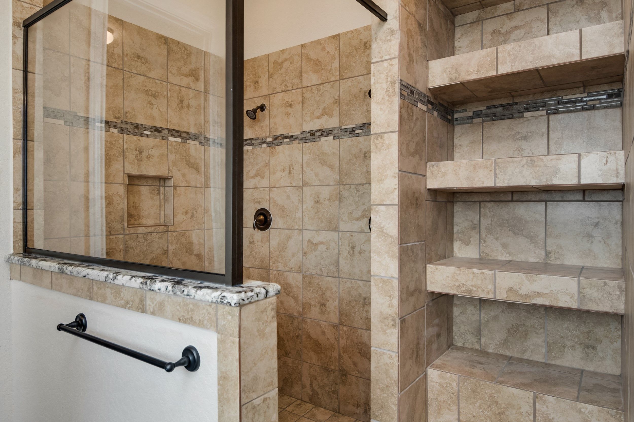 Roberts - Everview Homes: San Antonio, Texas - Everview Homes