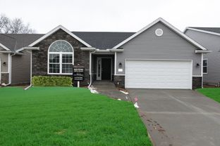 Plum Grove por Eagle Creek Builders en Toledo Ohio
