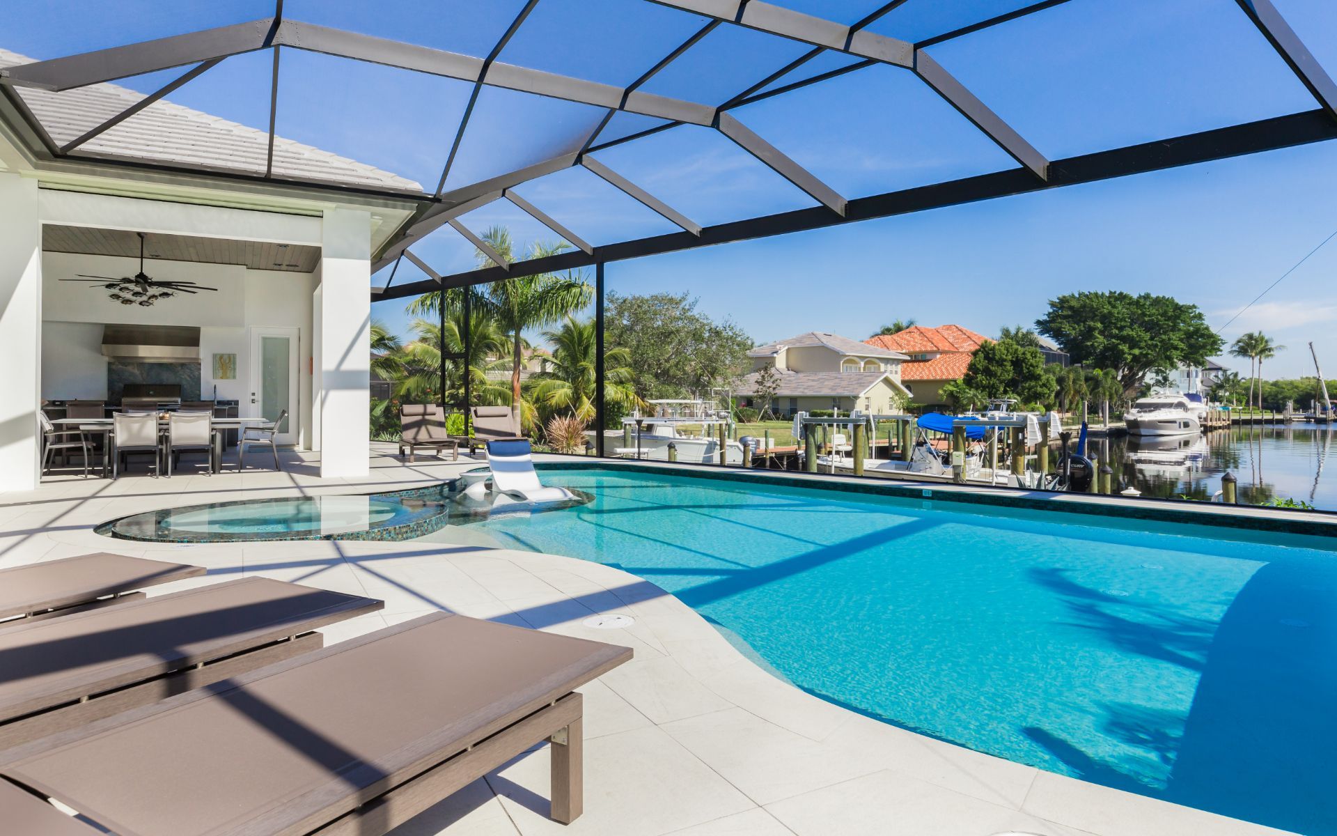casa en Frank R. Jenkins Custom Homes por Frank R. Jenkins Custom Homes