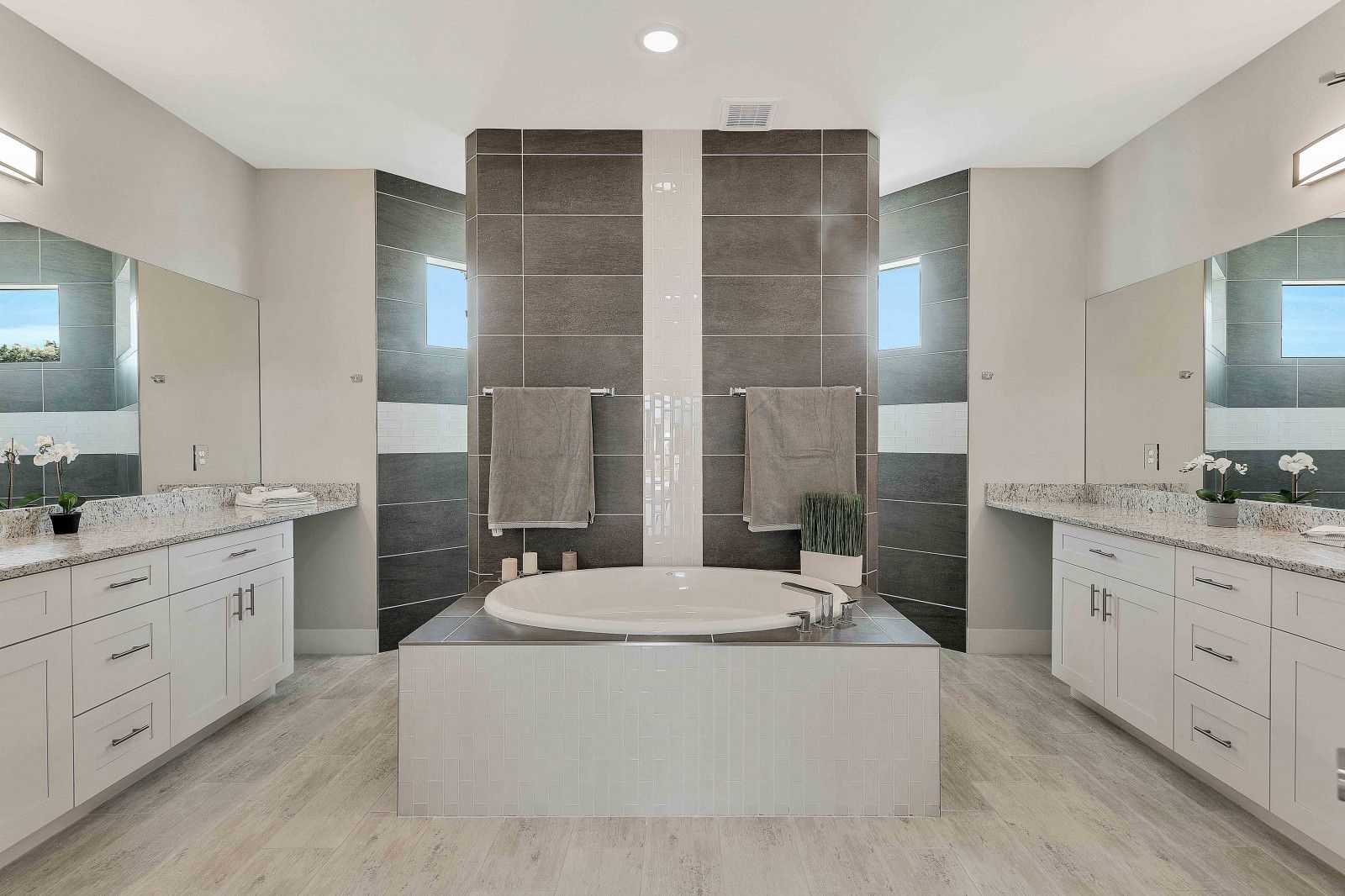 casa en Option One Builders por Option One Builders