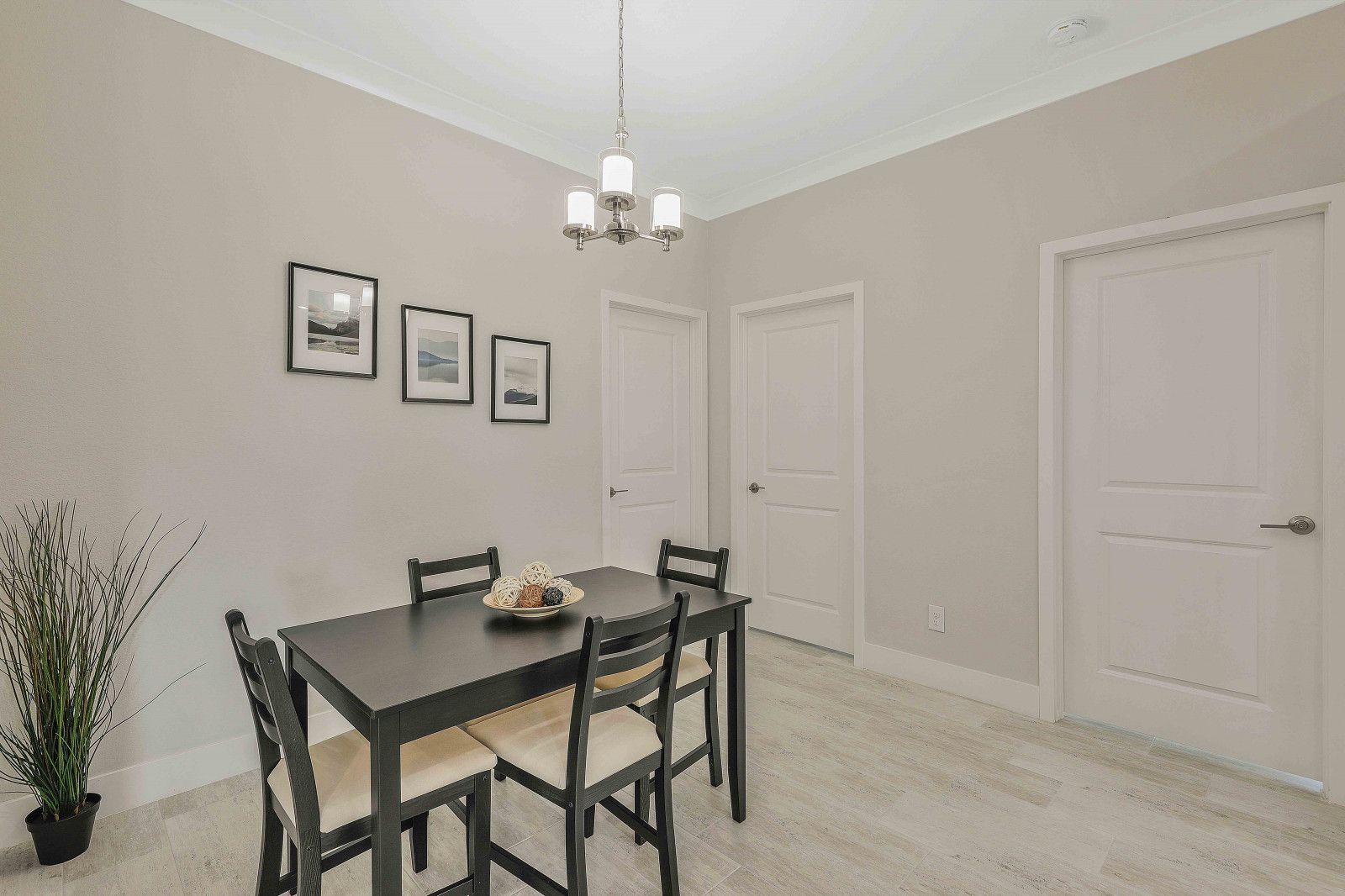 casa en Option One Builders por Option One Builders