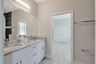 casa en Option One Builders por Option One Builders