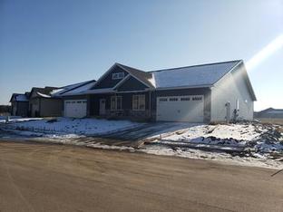 Montgomery Home Builders Inc. por Montgomery Home Builders Inc. en Springfield Illinois