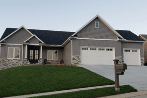 casa en Montgomery Home Builders Inc. por Montgomery Home Builders Inc.