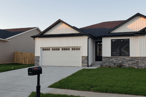 casa en Montgomery Home Builders Inc. por Montgomery Home Builders Inc.