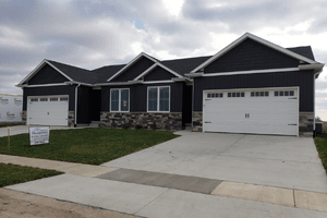 casa en Montgomery Home Builders Inc. por Montgomery Home Builders Inc.