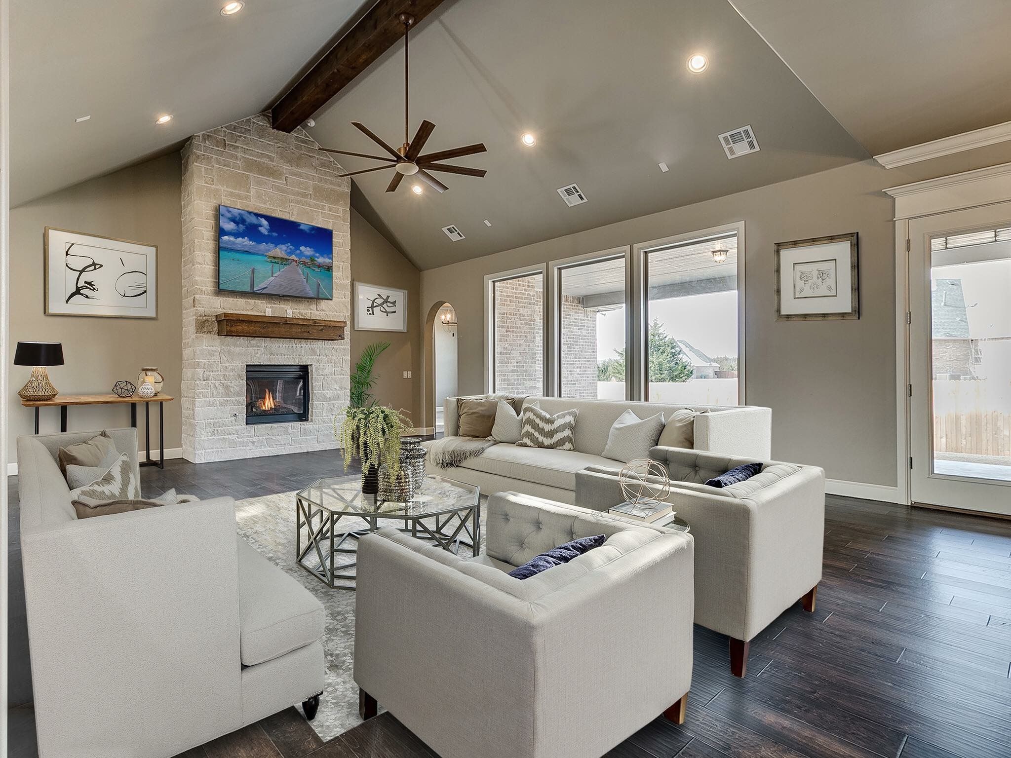 casa en JS Custom Homes, LLC por JS Custom Homes, LLC