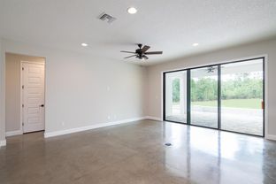 Kent Custom Homes por Kent Custom Homes en Orlando Florida