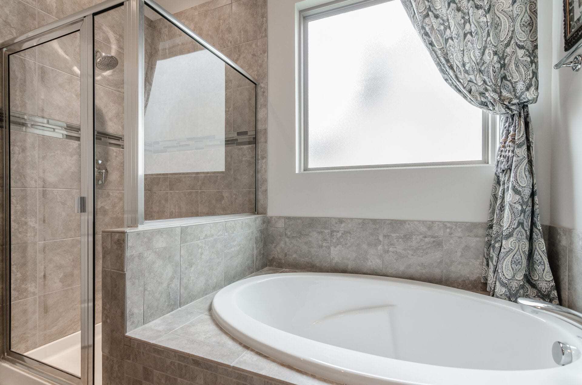 100 Macaw Ln. La Vergne, TN 37086