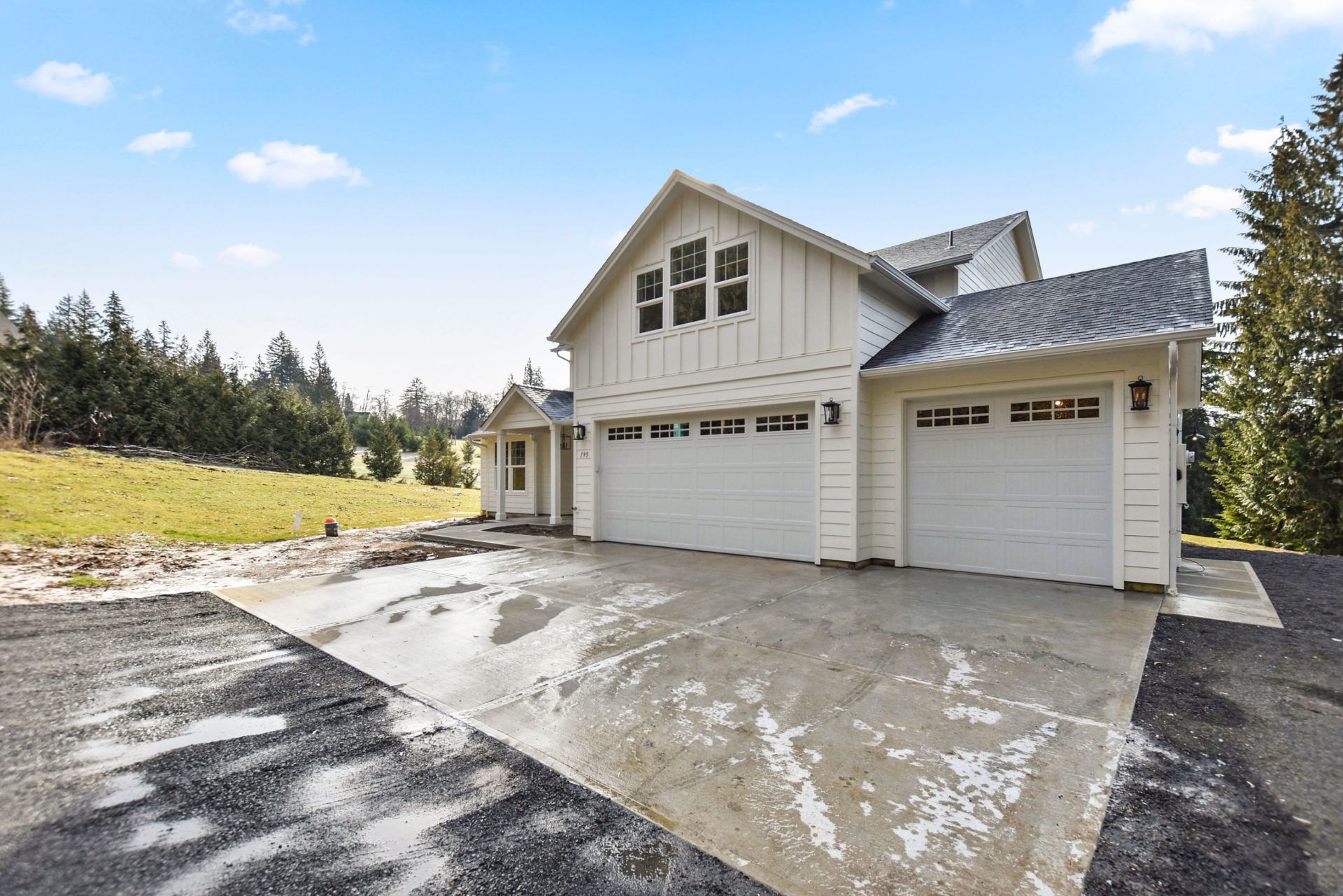 casa en Newrock Homes Inc. por Newrock Homes Inc.