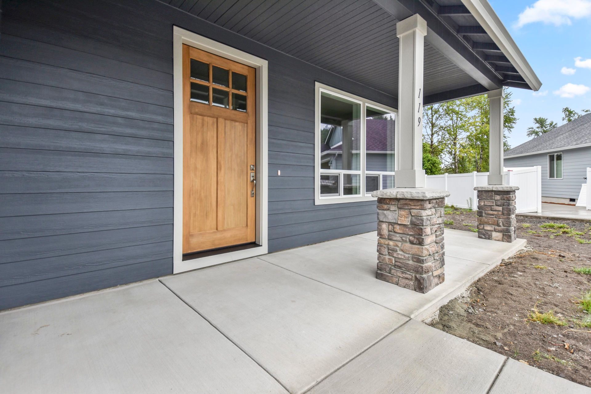 casa en Newrock Homes Inc. por Newrock Homes Inc.