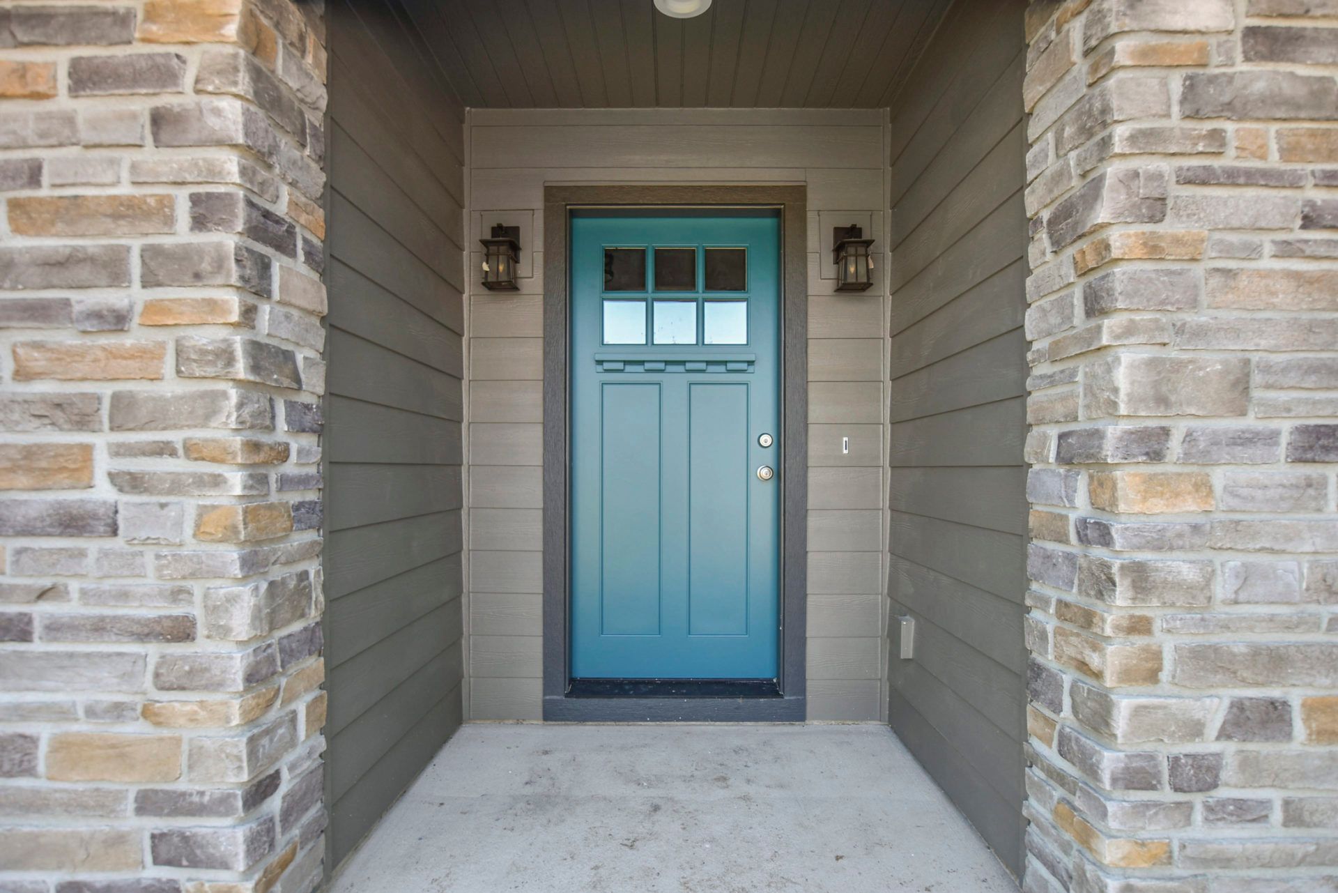 casa en Newrock Homes Inc. por Newrock Homes Inc.