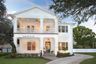 casa en Devonshire Custom Homes por Devonshire Custom Homes