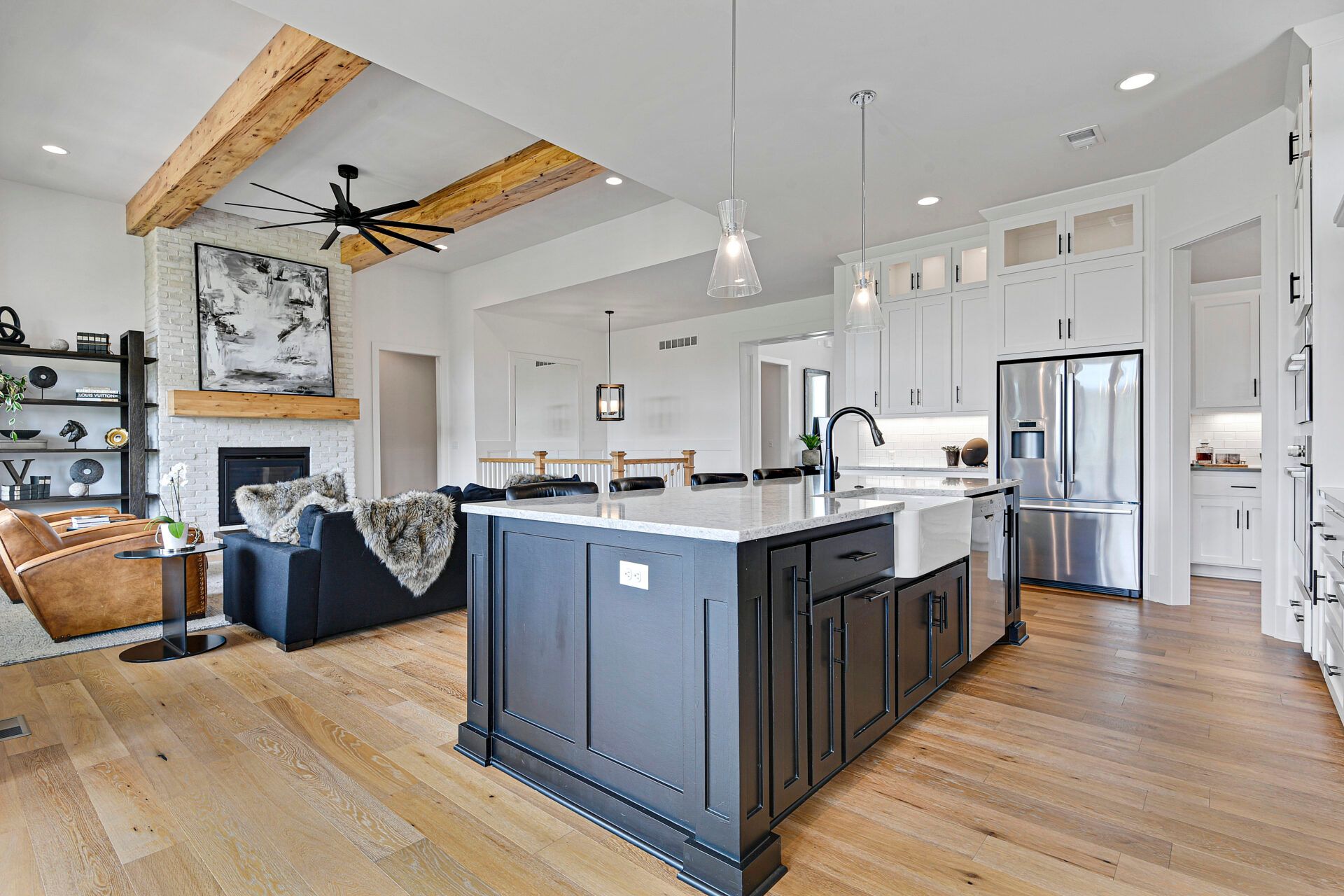 Kansas City, MO 64114