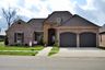 casa en AM Design & Construction Group por AM Design & Construction Group