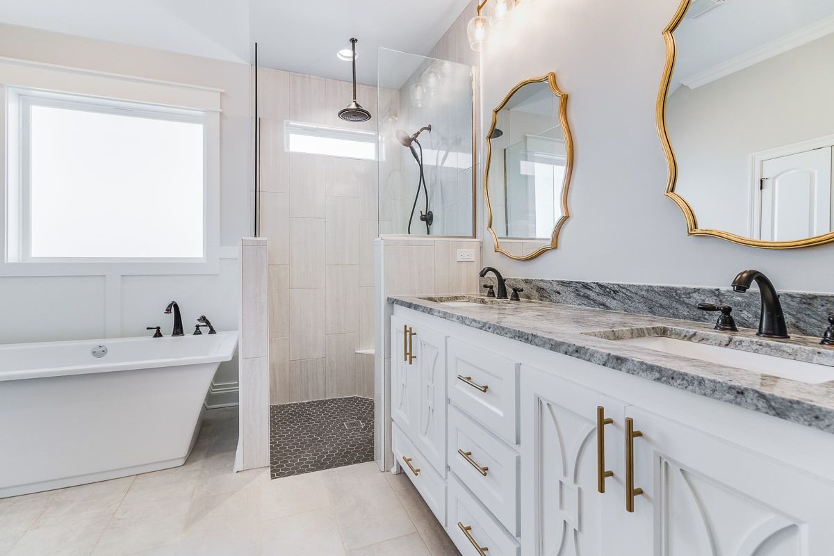 casa en AM Design & Construction Group por AM Design & Construction Group