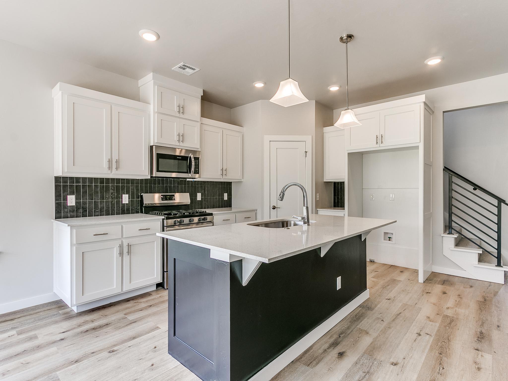 Ponderosa Bonus - Mustang Park: Mustang, Oklahoma - Two Structures Homes
