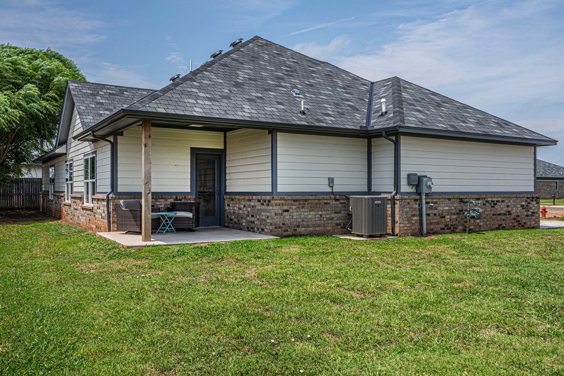 Katie - Mustang Park: Mustang, Oklahoma - Two Structures Homes