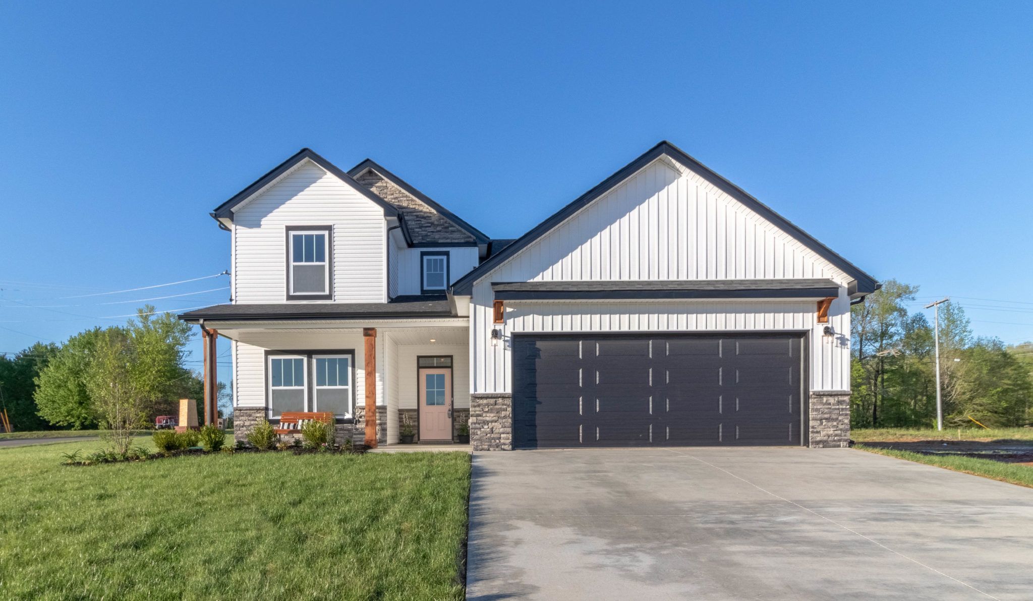 Charleston Cove por Hawkins Homes LLC en Clarksville Tennessee