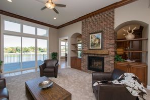 6102 Sanden Road NE (Plan Unknown)