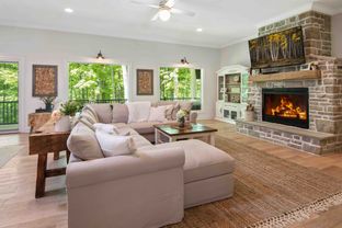 The Meadows At Peterloon por Wieland Builders en Cincinnati Ohio
