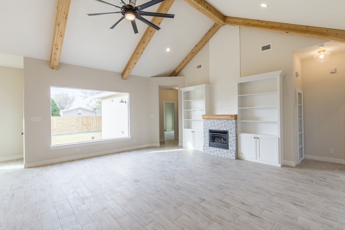 casa en Dynasty Custom Homes por Dynasty Custom Homes
