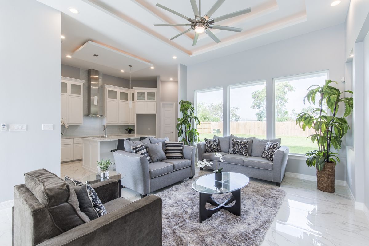 Dynasty Custom Homes por Dynasty Custom Homes en Rio Grande Valley Texas