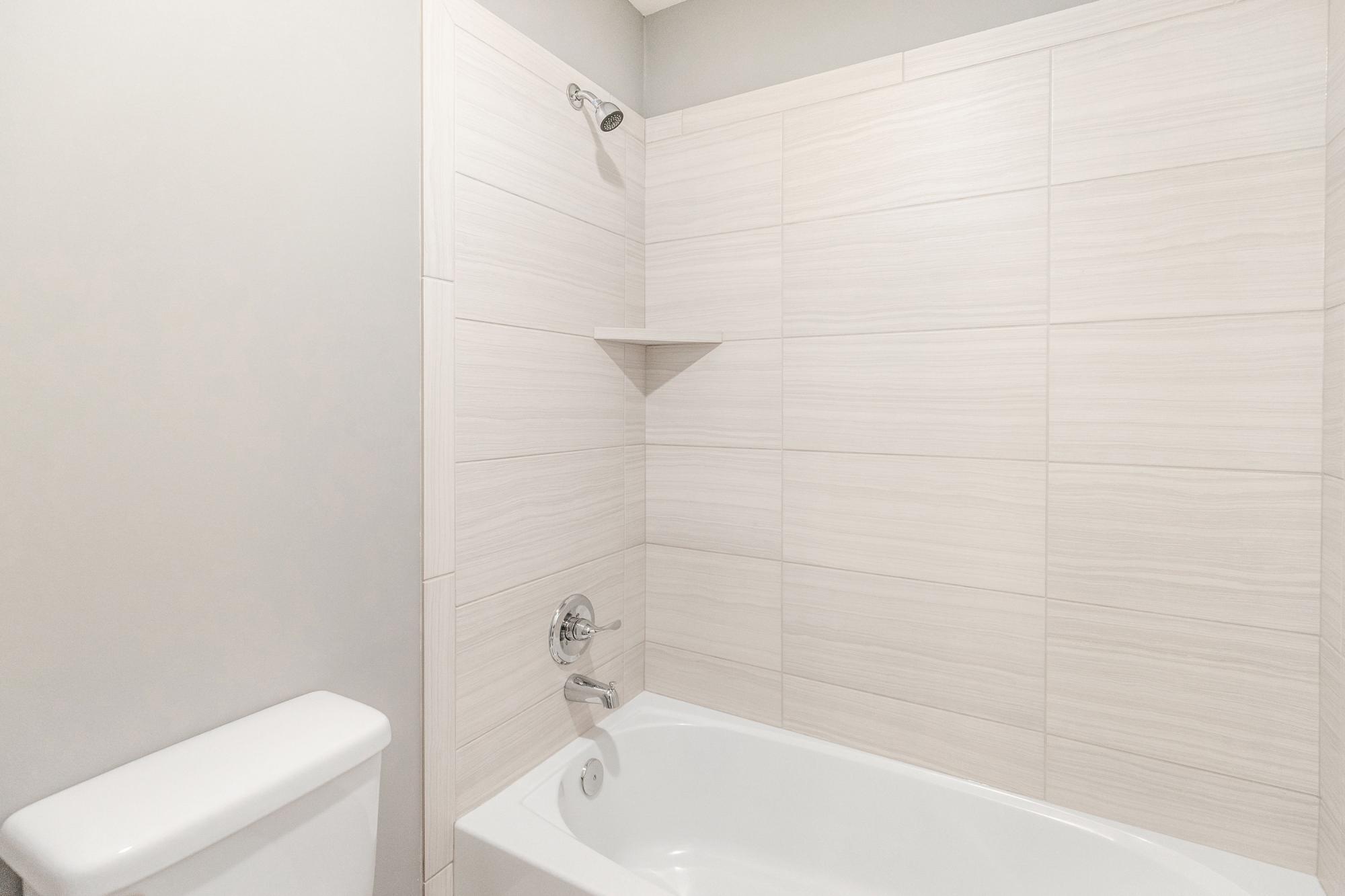 Thousand Oaks - Parkville, MO