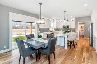 Thousand Oaks por Rob Washam Homes en Kansas City Missouri