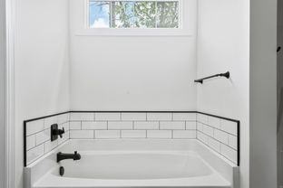 Precision Custom Homes por Precision Custom Homes en Fayetteville North Carolina