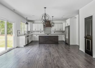 Precision Custom Homes por Precision Custom Homes en Fayetteville North Carolina