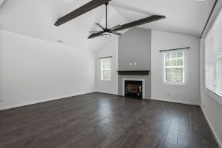 Precision Custom Homes por Precision Custom Homes en Fayetteville North Carolina
