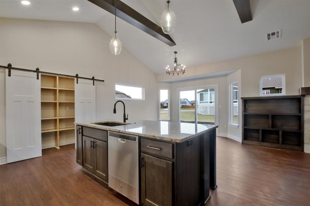 casa en Artistic Builders por Artistic Builders