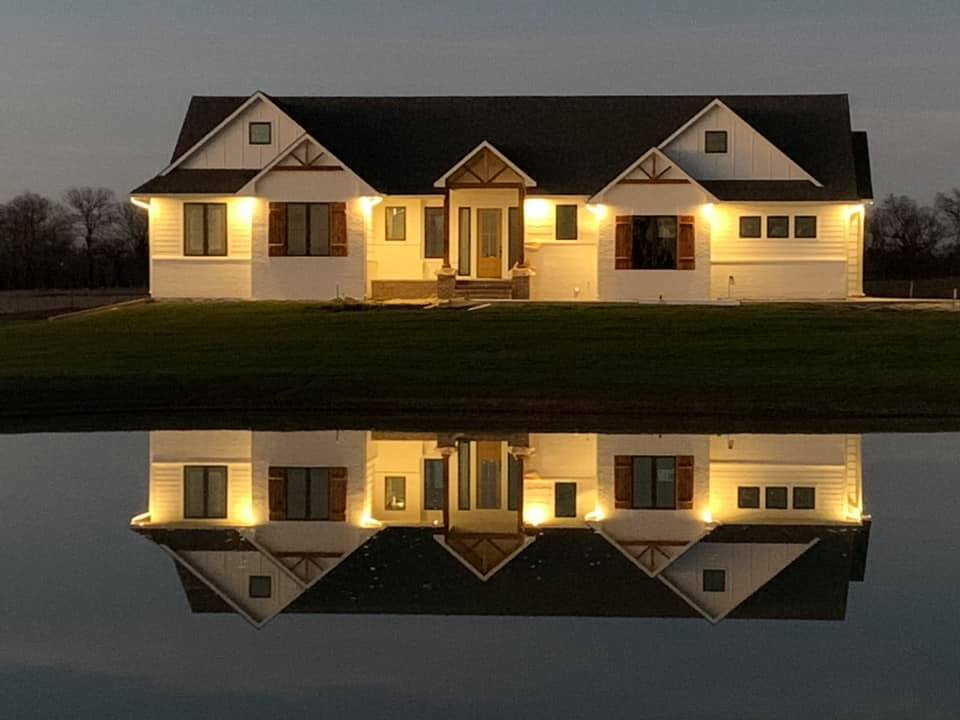 casa en Artistic Builders por Artistic Builders