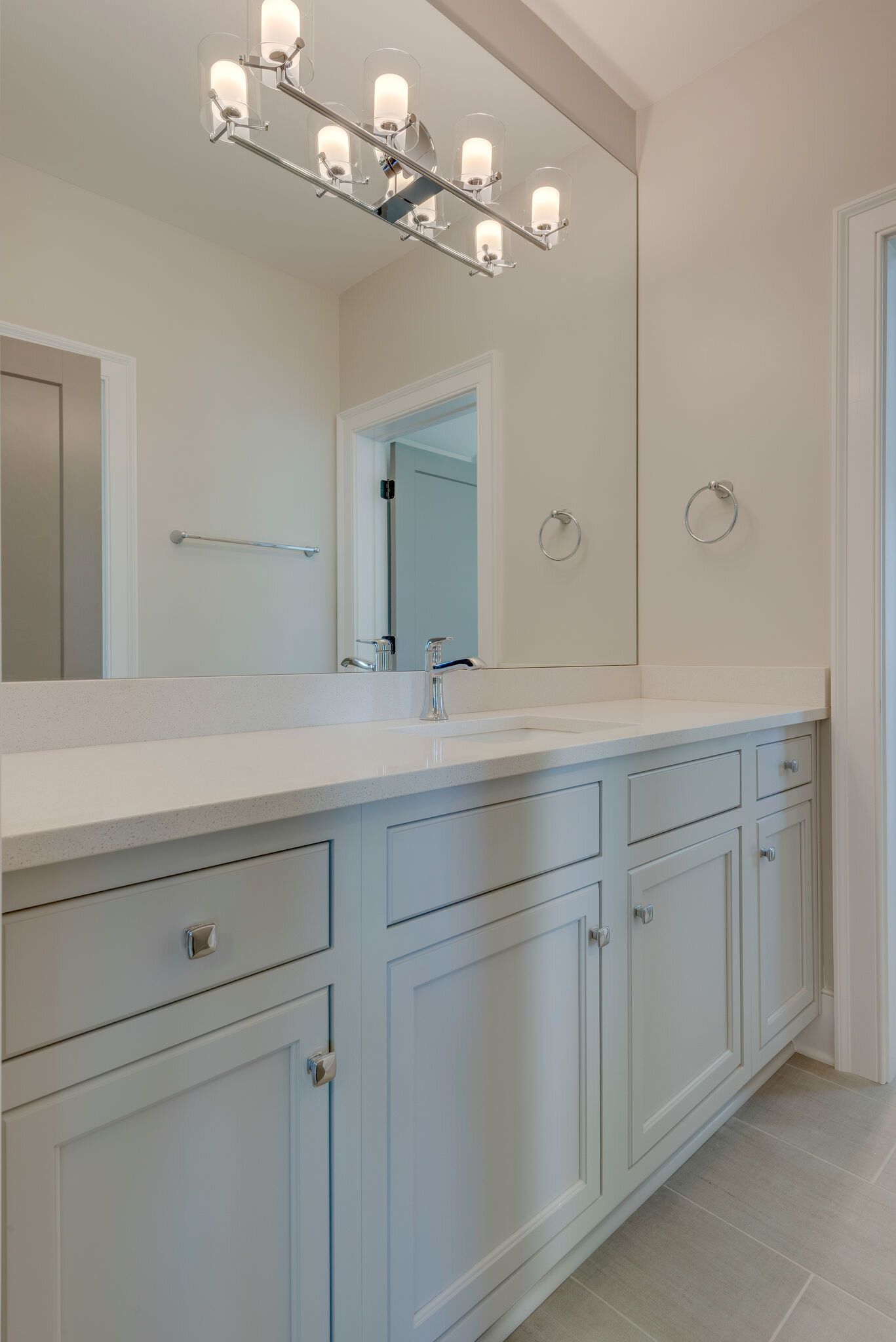 casa en Valley View por Haury & Smith Contractors Inc.