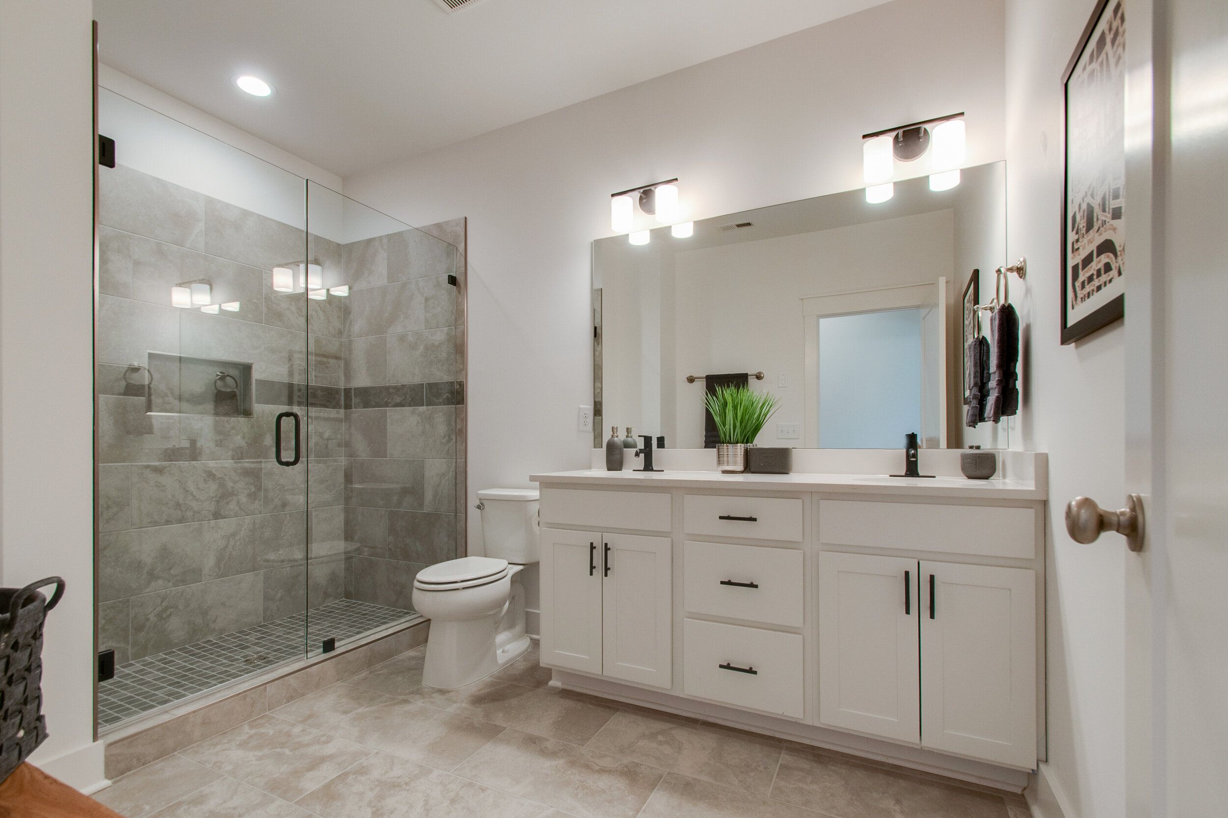 casa en Belle Meade Ridge por Haury & Smith Contractors Inc.