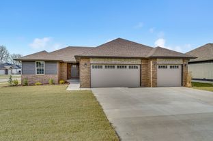 Linville Construction LLC por Linville Construction LLC en Springfield Missouri