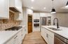 casa en Arlington Place por Clemens Companies