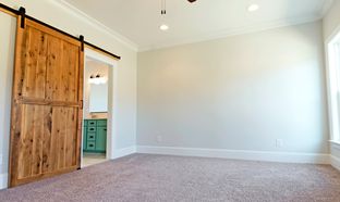 The Commons At Summit Lakes por M&J Developers en Greensboro-Winston-Salem-High Point North Carolina