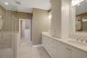 casa en Legacy Oaks por Ron Clark Construction & Design