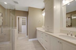 Legacy Oaks - Wayzata, MN