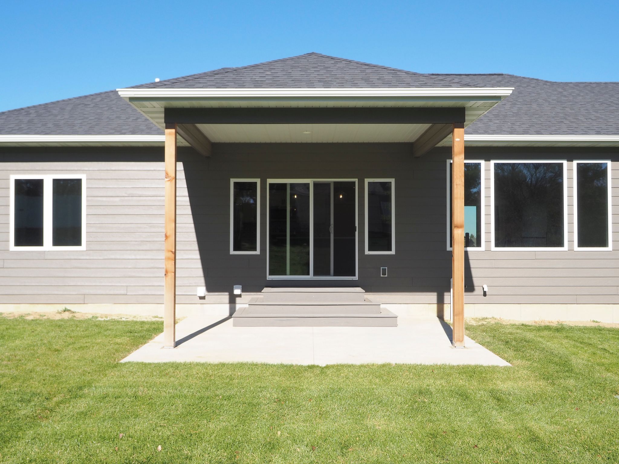 casa en Meadow Ridge 6TH por Granville Custom Homes