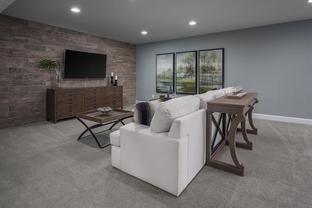Falling Water por Heartland Homes en Morgantown West Virginia
